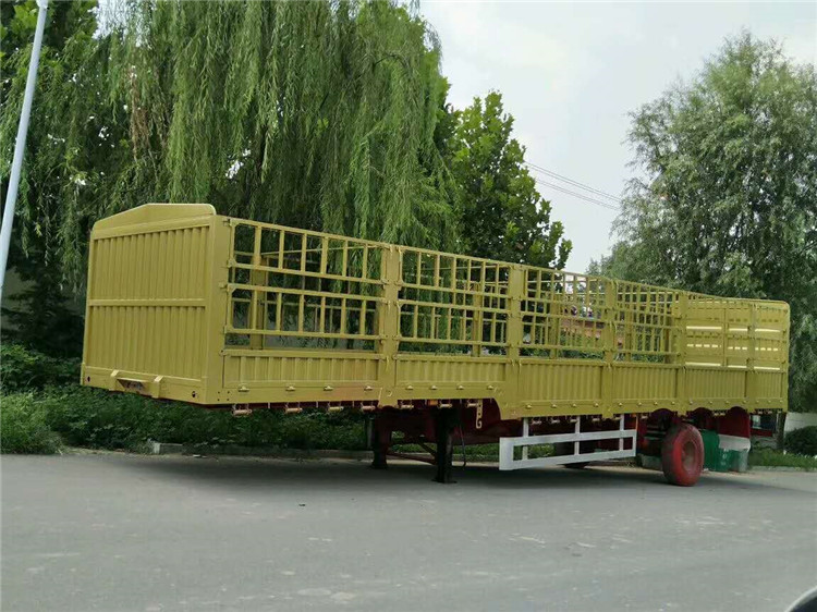 鹅颈仓栏半挂车