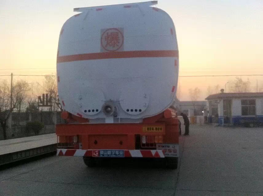 油罐半挂车